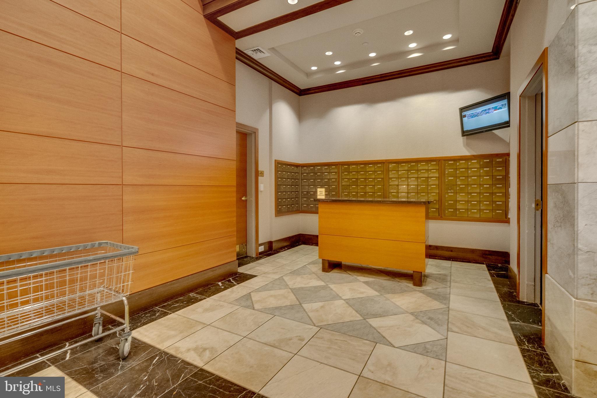 AVENUE OF THE ARTS - Residential