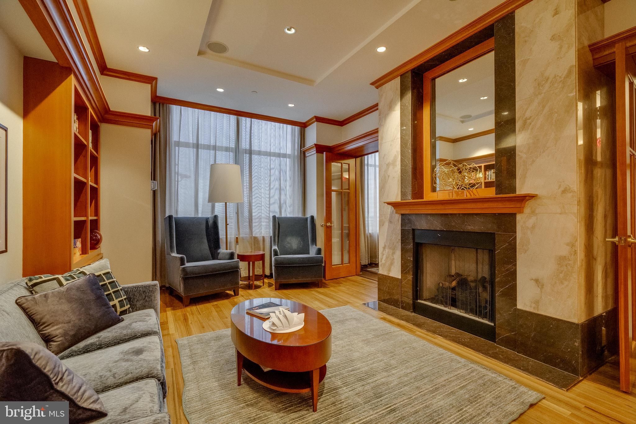 AVENUE OF THE ARTS - Residential