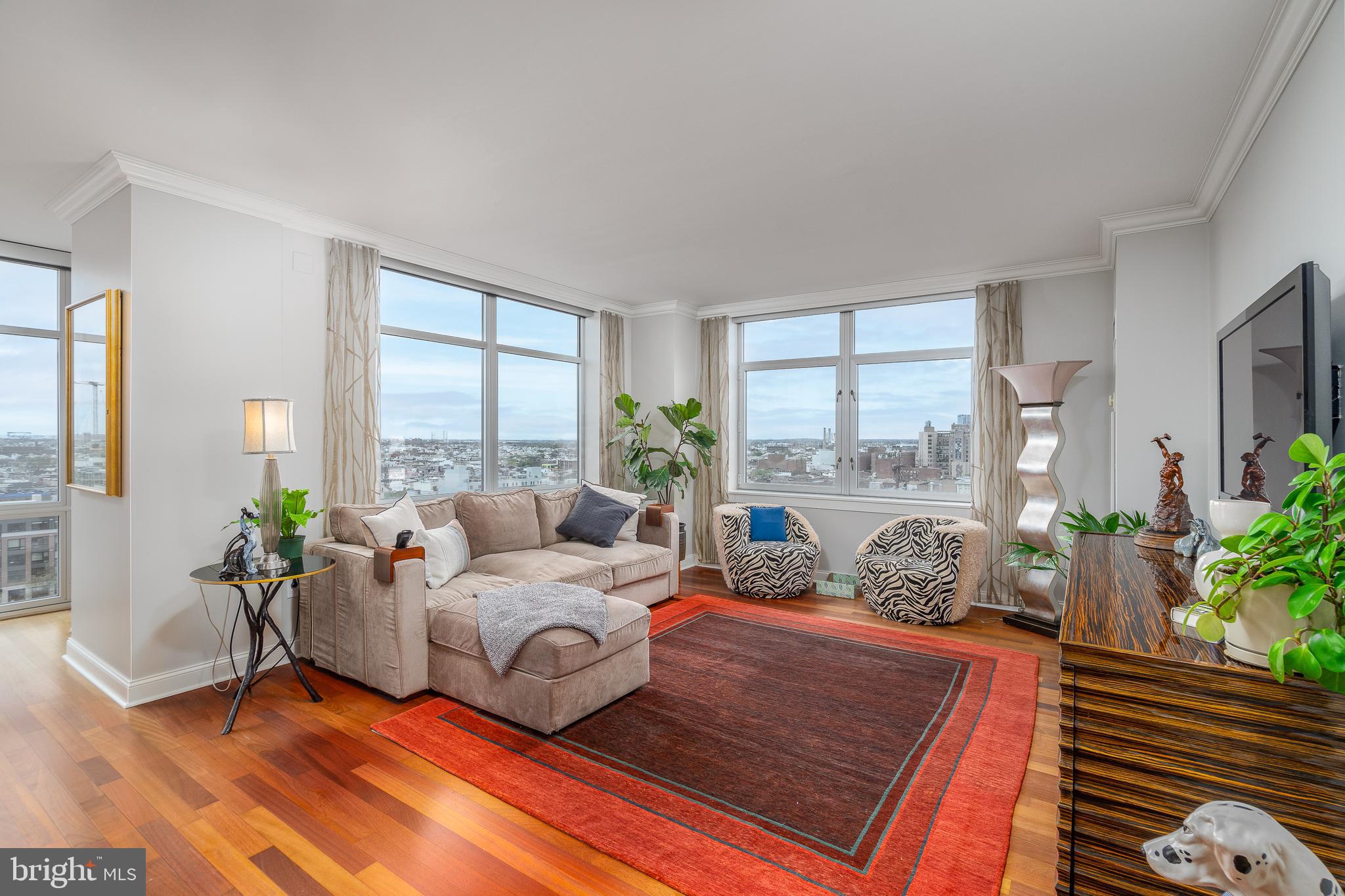 AVENUE OF THE ARTS - Residential