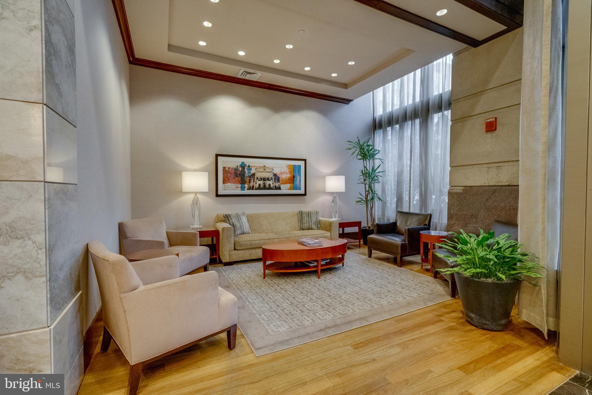 AVENUE OF THE ARTS - Residential