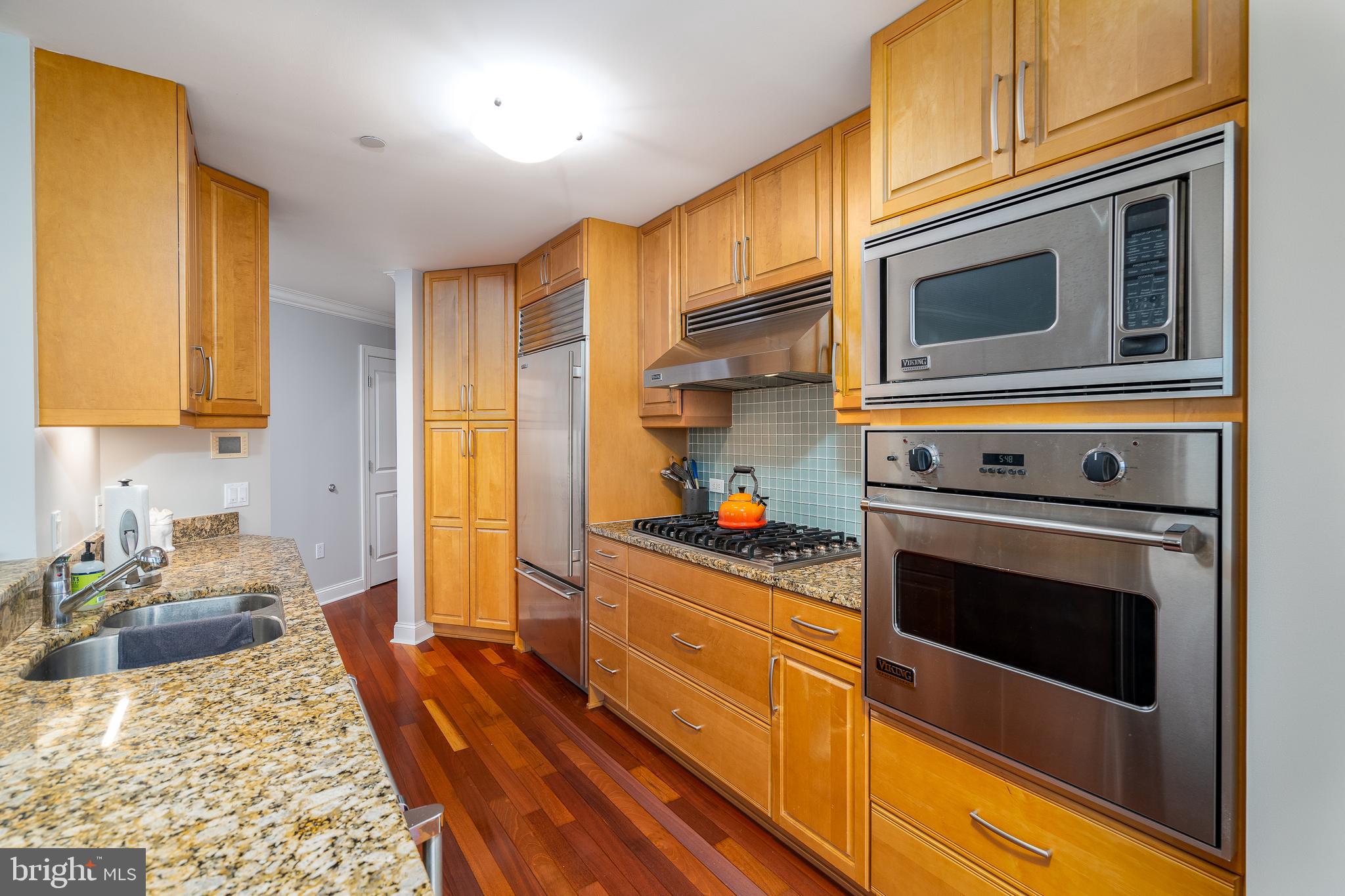 AVENUE OF THE ARTS - Residential