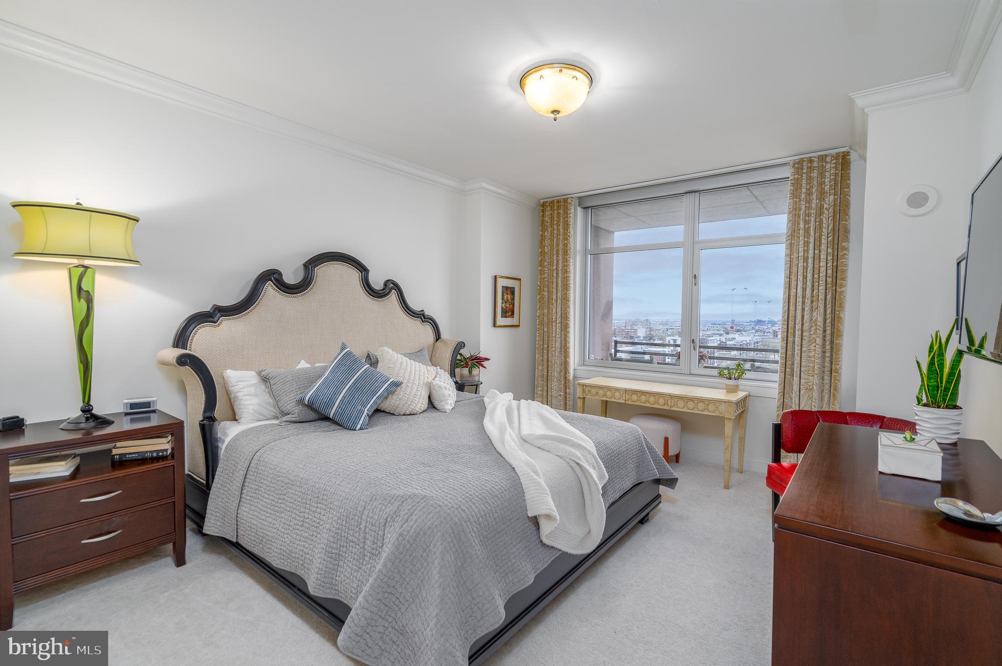 AVENUE OF THE ARTS - Residential