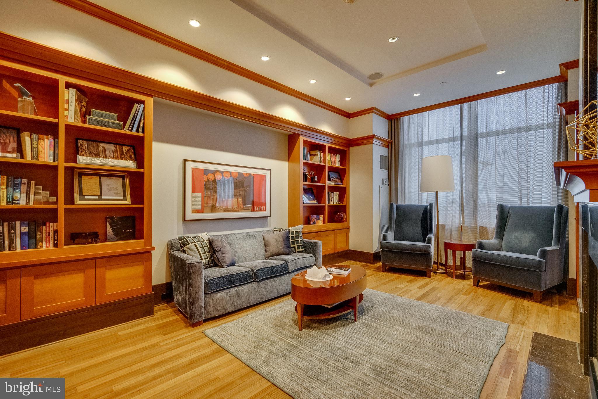 AVENUE OF THE ARTS - Residential