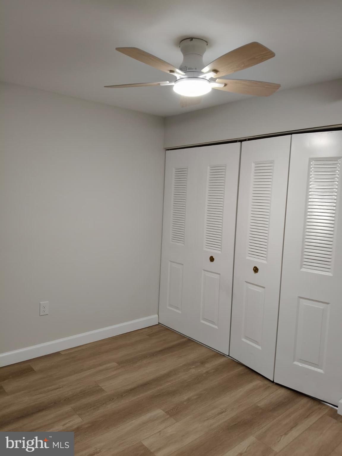 HYDE PARK - Residential Lease