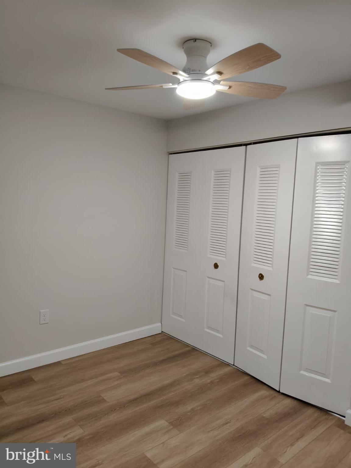 HYDE PARK - Residential Lease