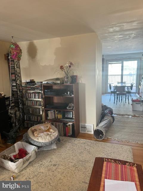 ACADEMY GARDENS - Residential