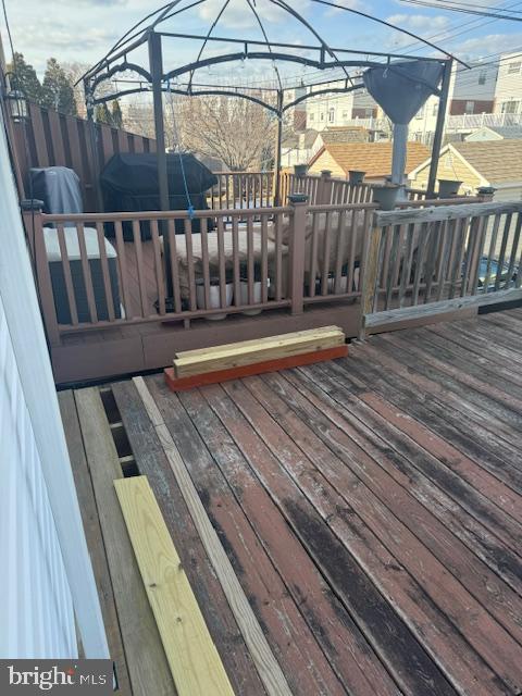 ACADEMY GARDENS - Residential