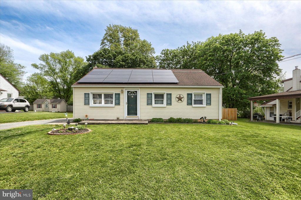 Photo of 4414 Chinchilla Avenue, MOUNT JOY, PA 17552 (MLS # PALA2069840)