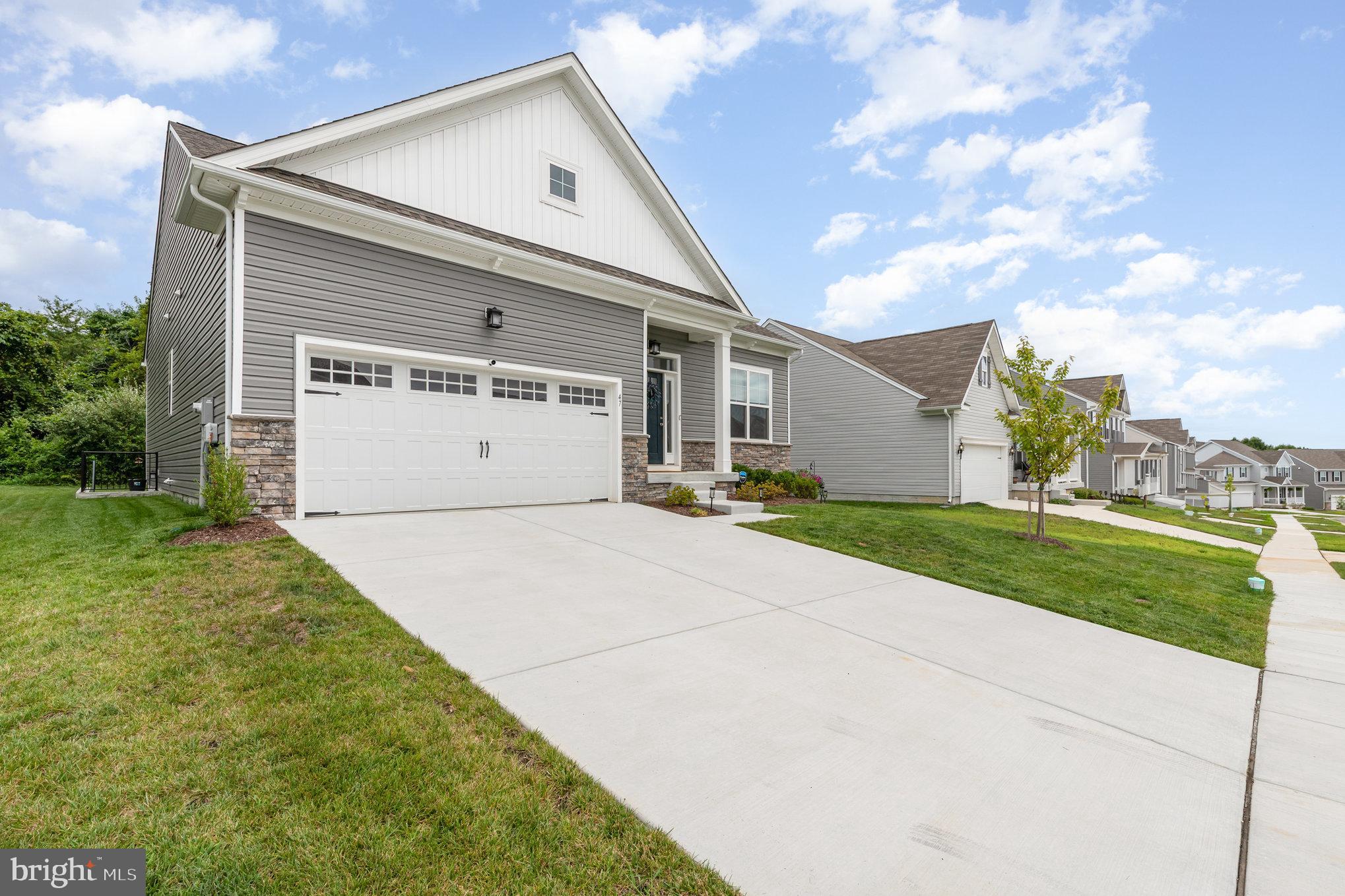 47 CHASE CIRCLE