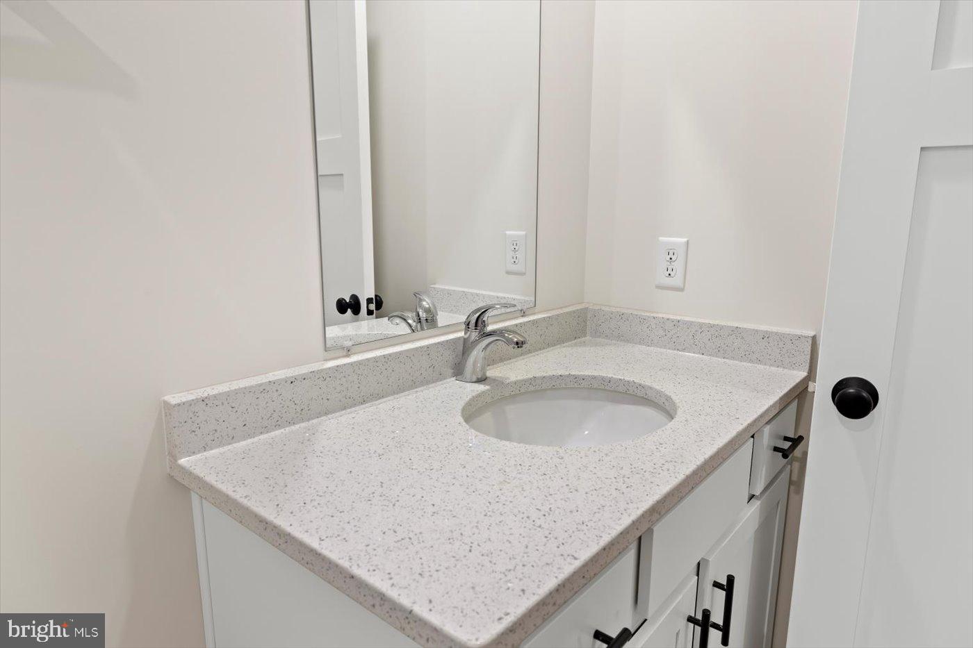 LAKE CAROLINE - Residential