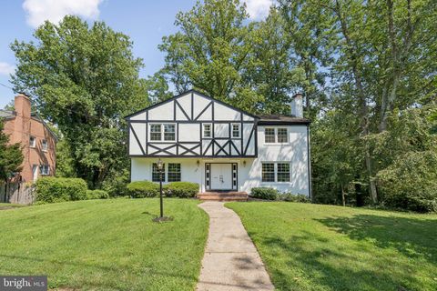 2827 ELLICOTT STREET NW WASHINGTON DC 20008