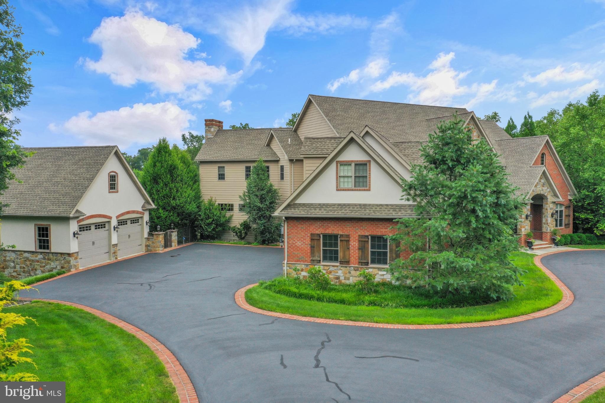 STONEHILL - Residential