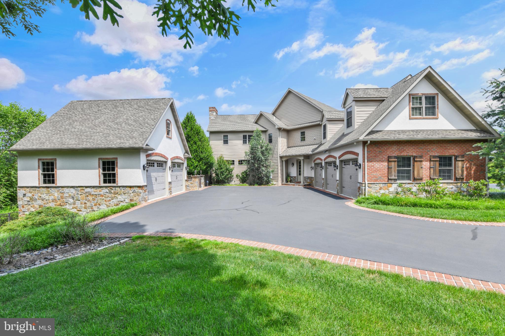 STONEHILL - Residential