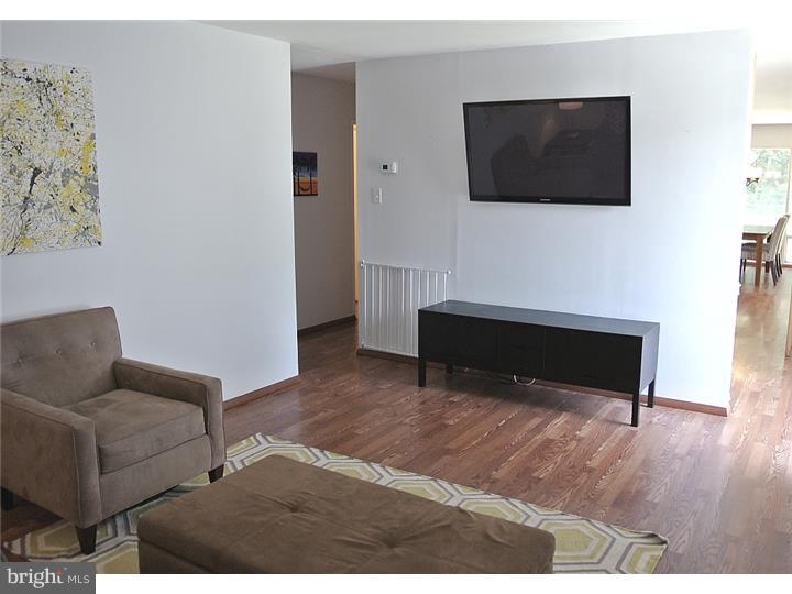 HILLSIDE VIL - Residential