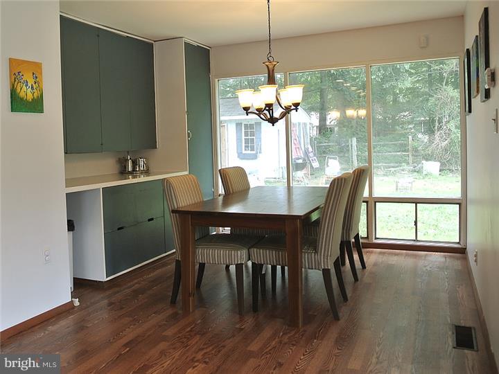 HILLSIDE VIL - Residential