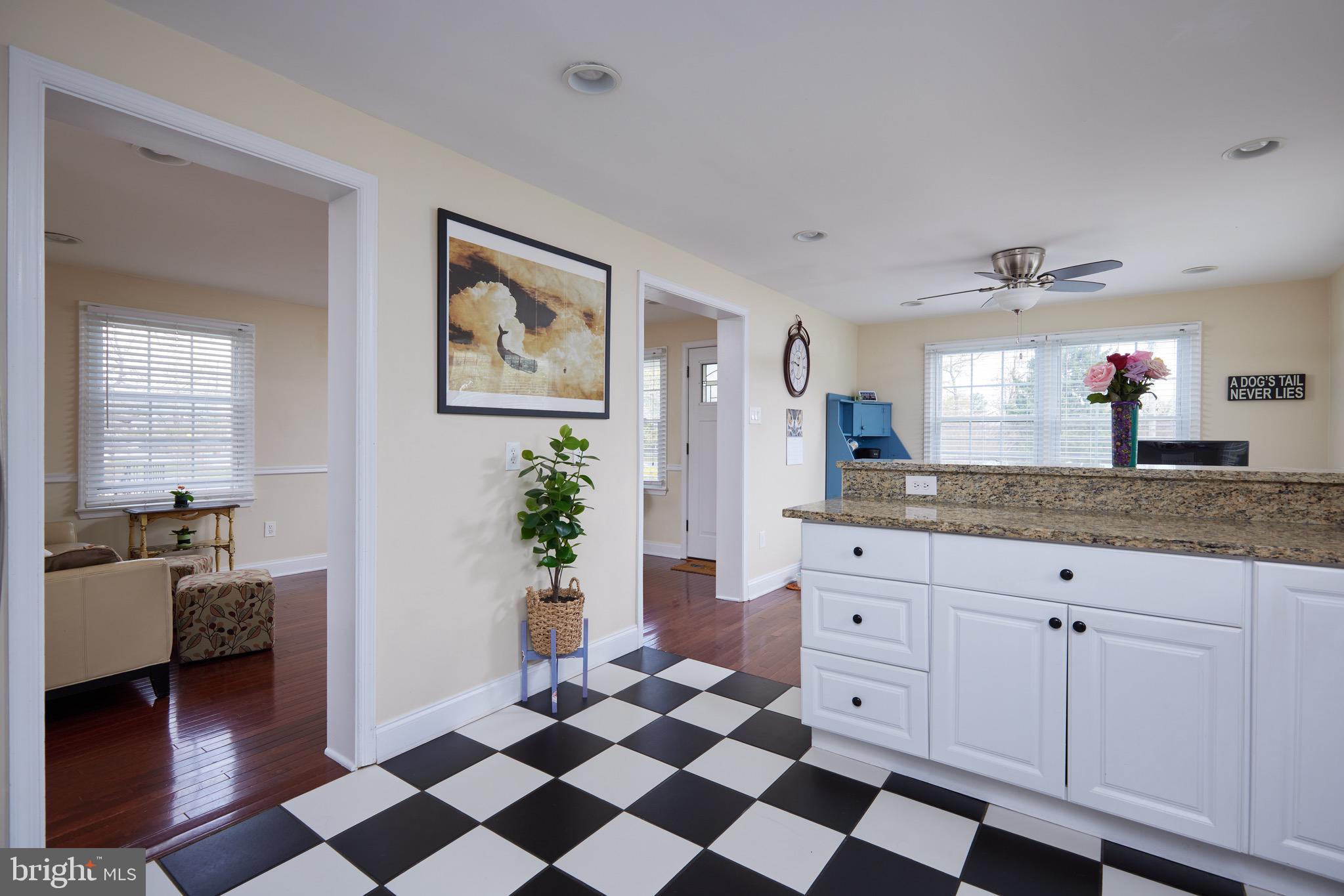 HOLLYWOOD - Residential