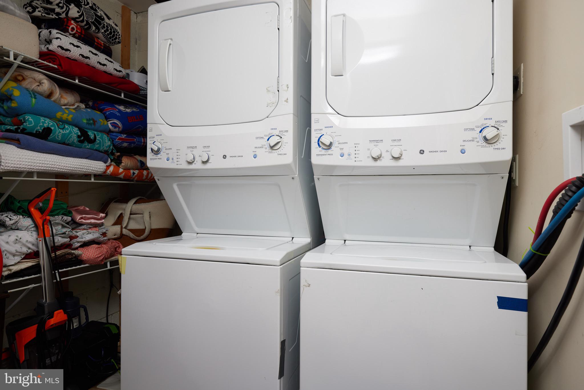 HOLLYWOOD - Residential