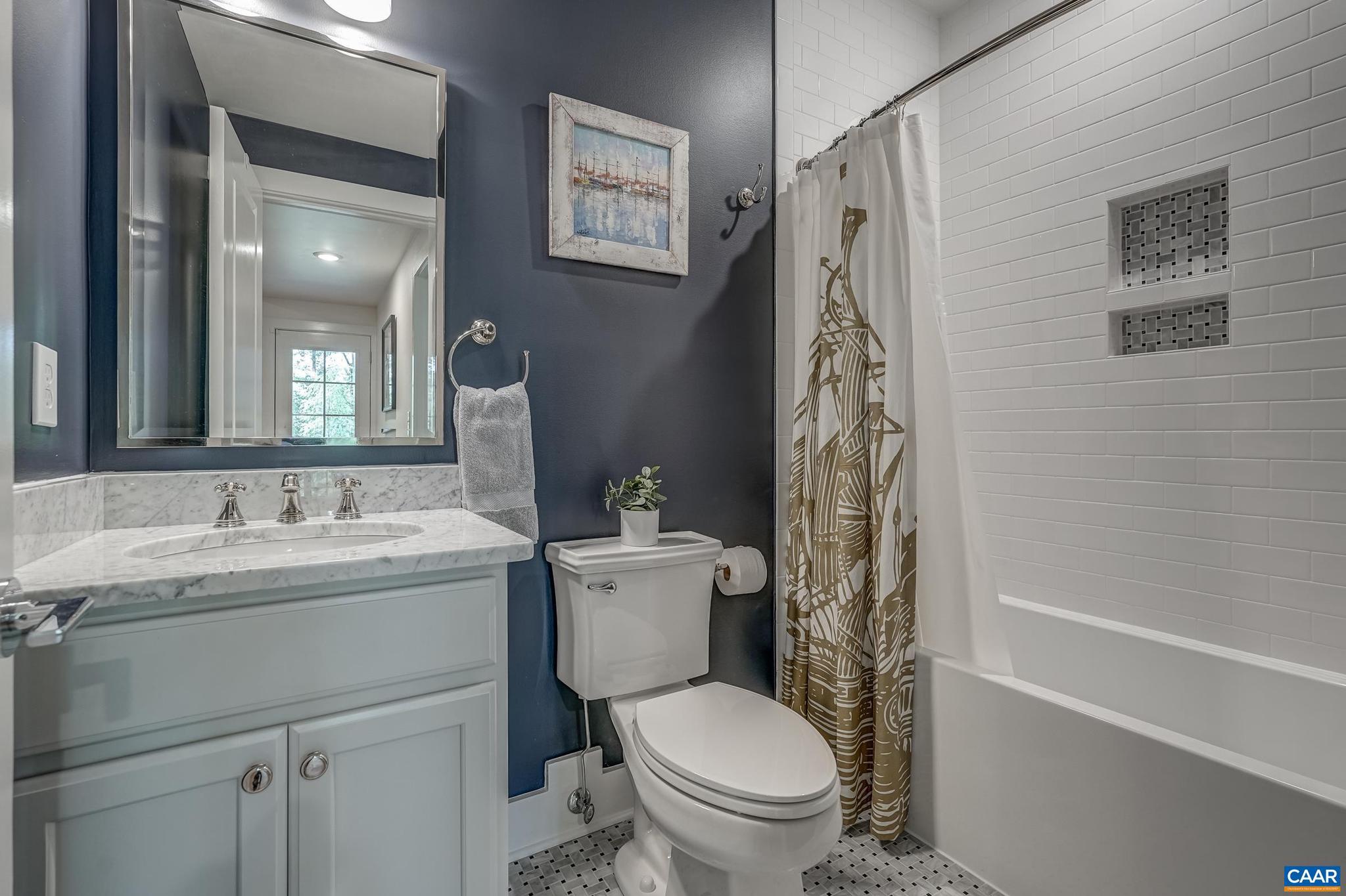 OLD TRAIL - Residential