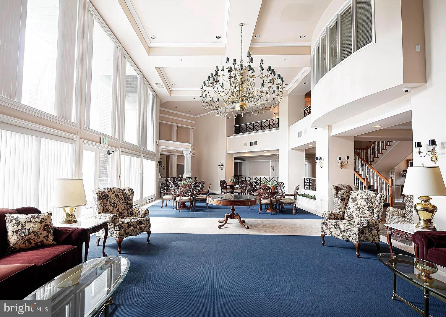 ENGLISH COUNTRY MANOR - Residential