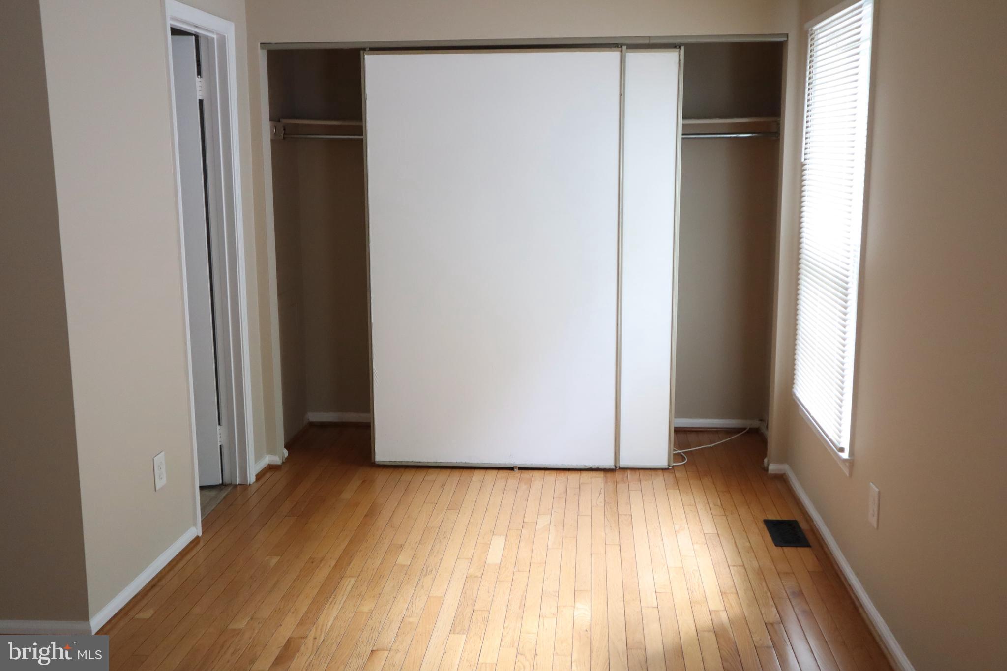 SNOWDENS MILL - Residential Lease