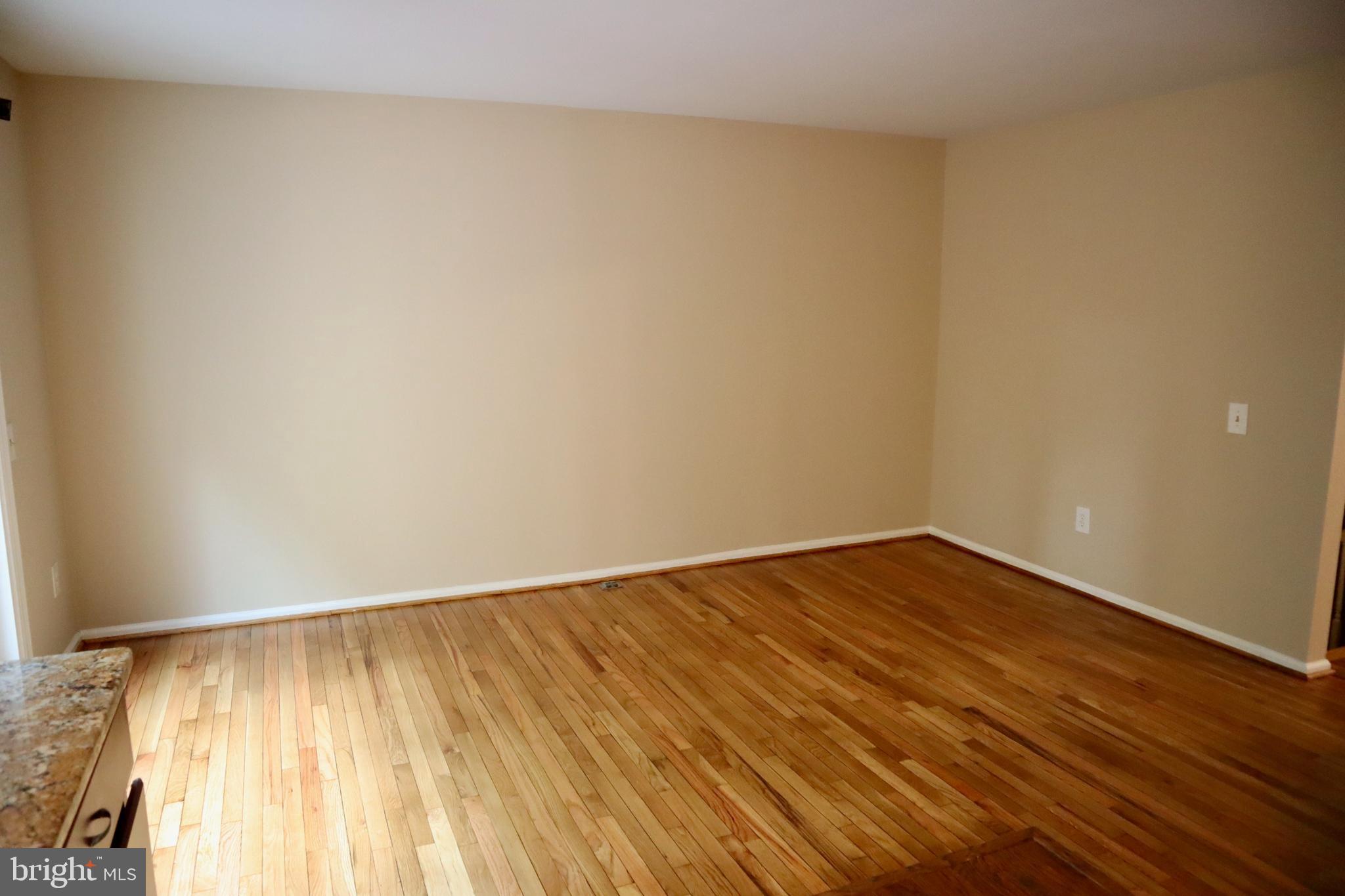 SNOWDENS MILL - Residential Lease