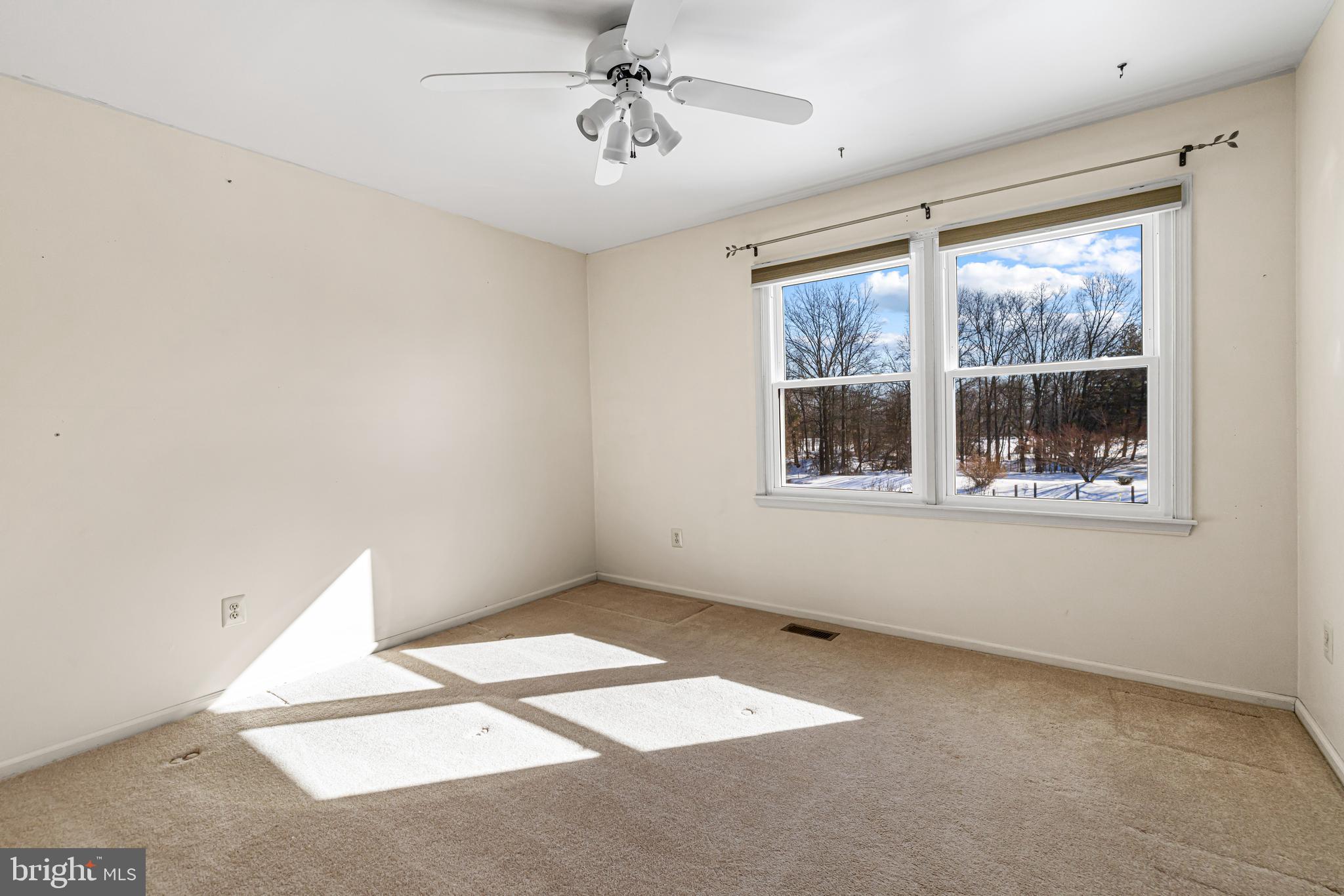 HAMPTON CHASE - Residential