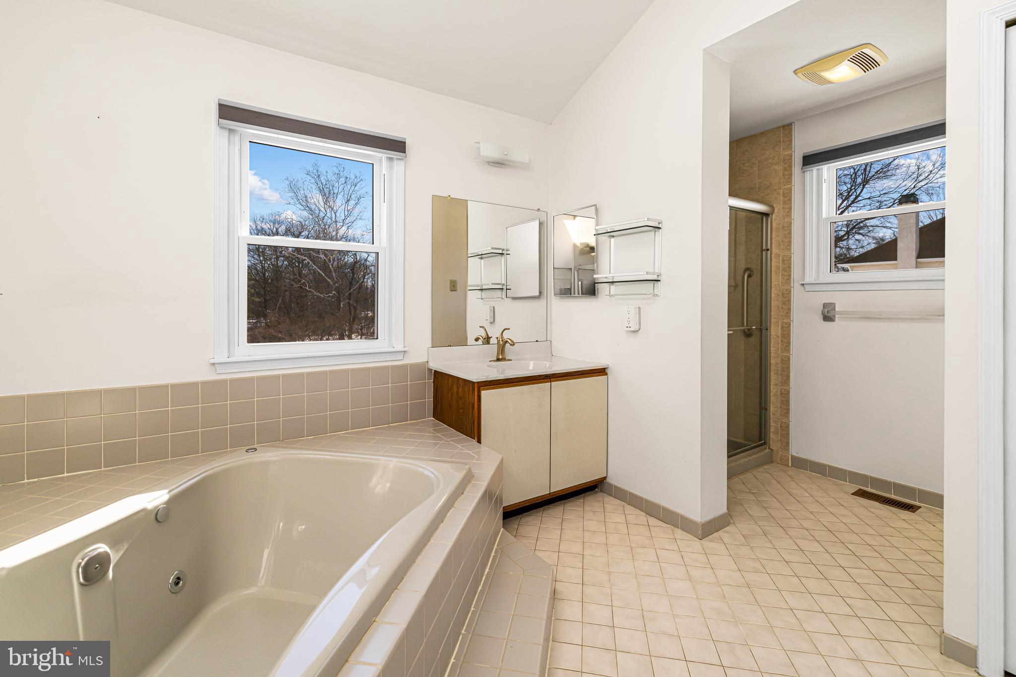 HAMPTON CHASE - Residential