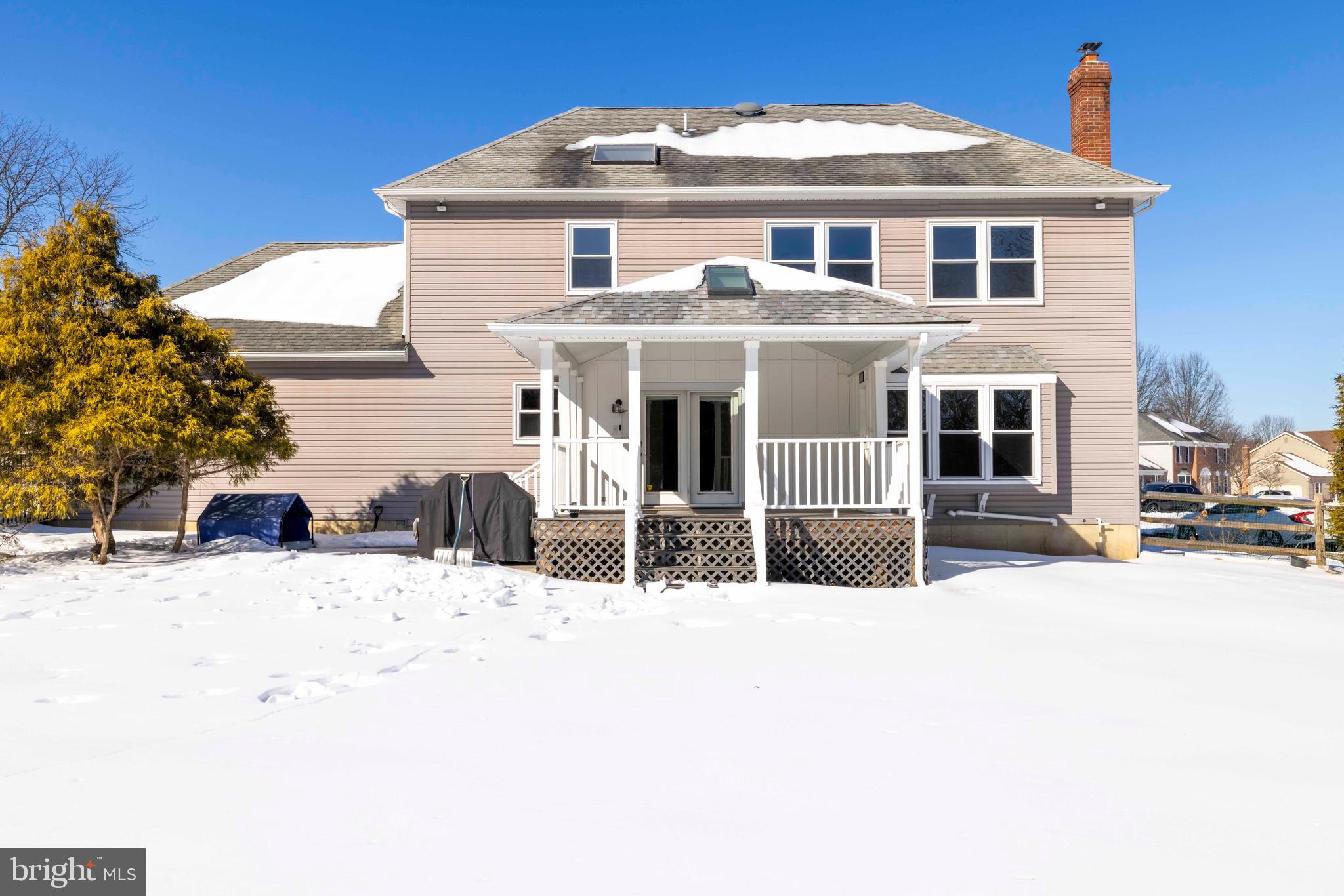 HAMPTON CHASE - Residential