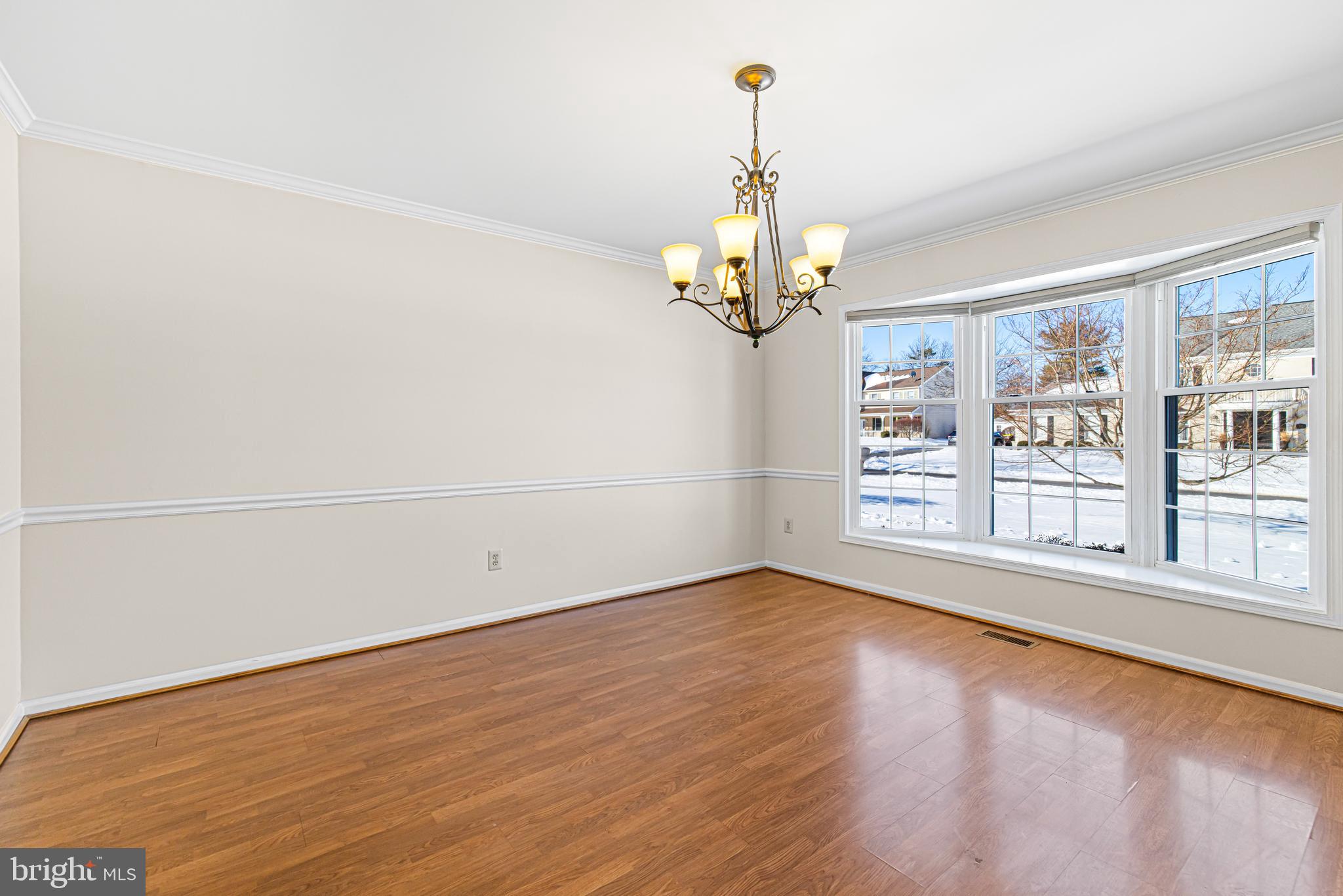 HAMPTON CHASE - Residential