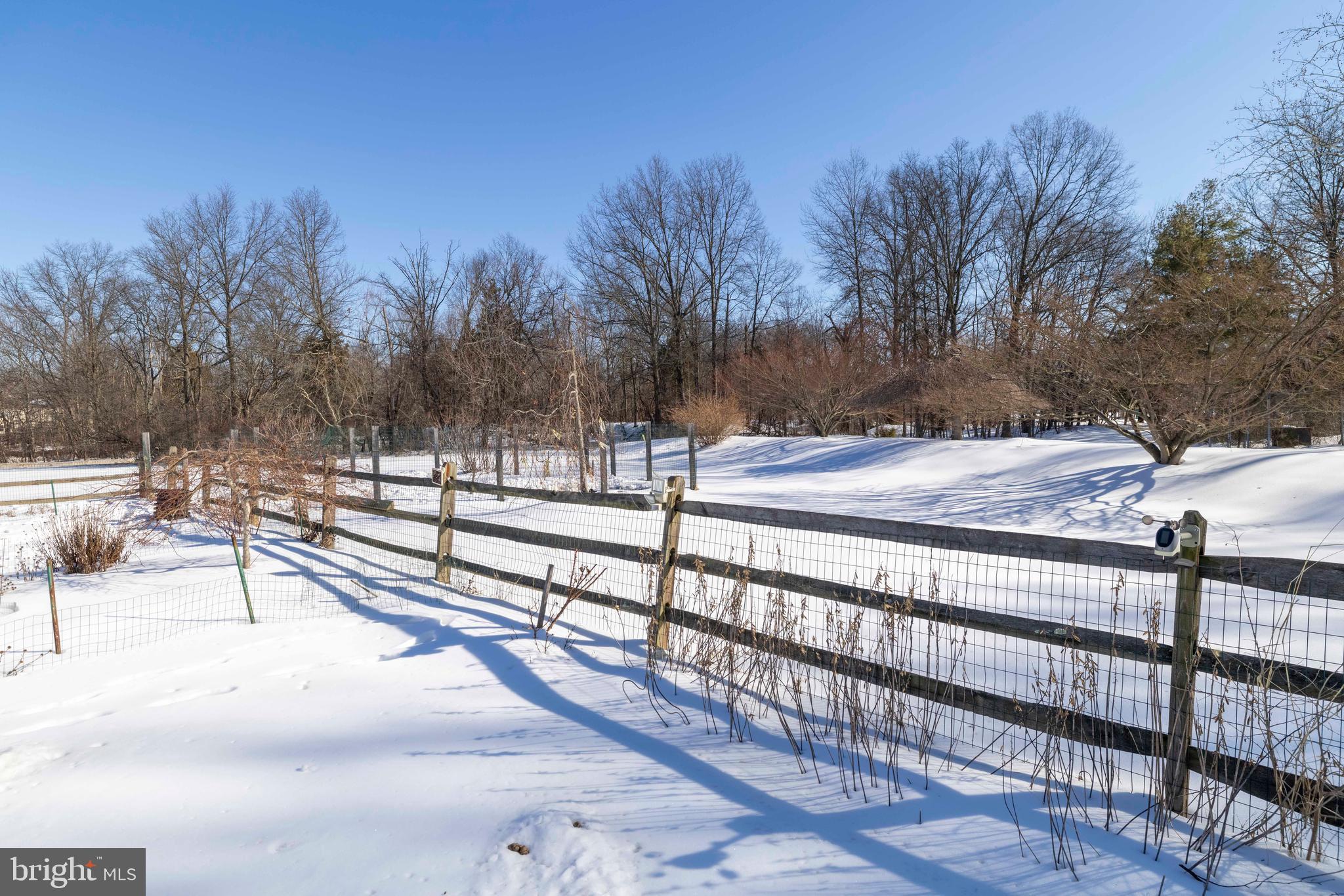 HAMPTON CHASE - Residential