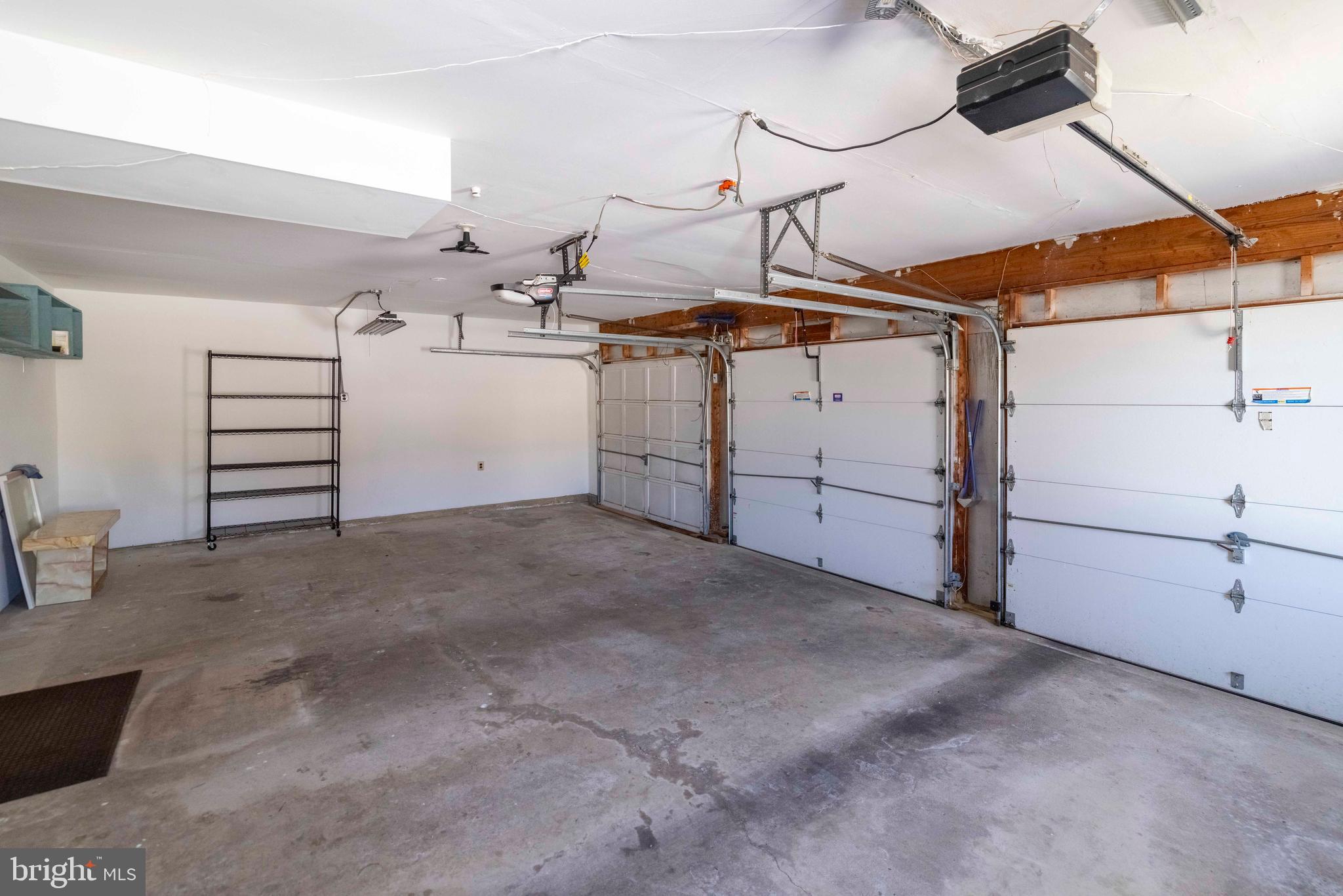 HAMPTON CHASE - Residential