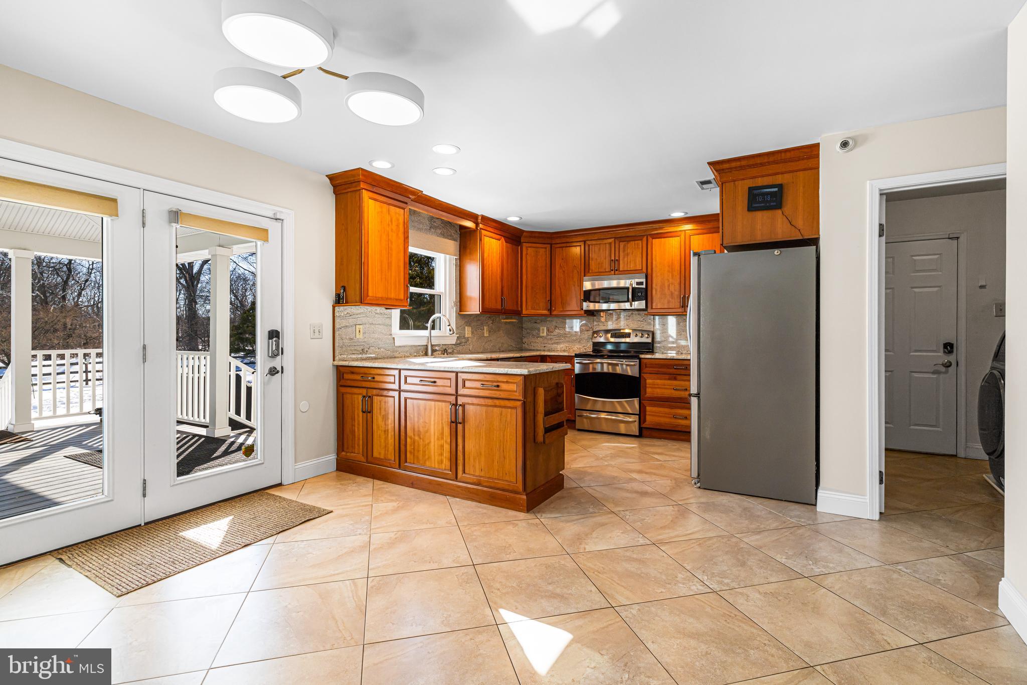 HAMPTON CHASE - Residential