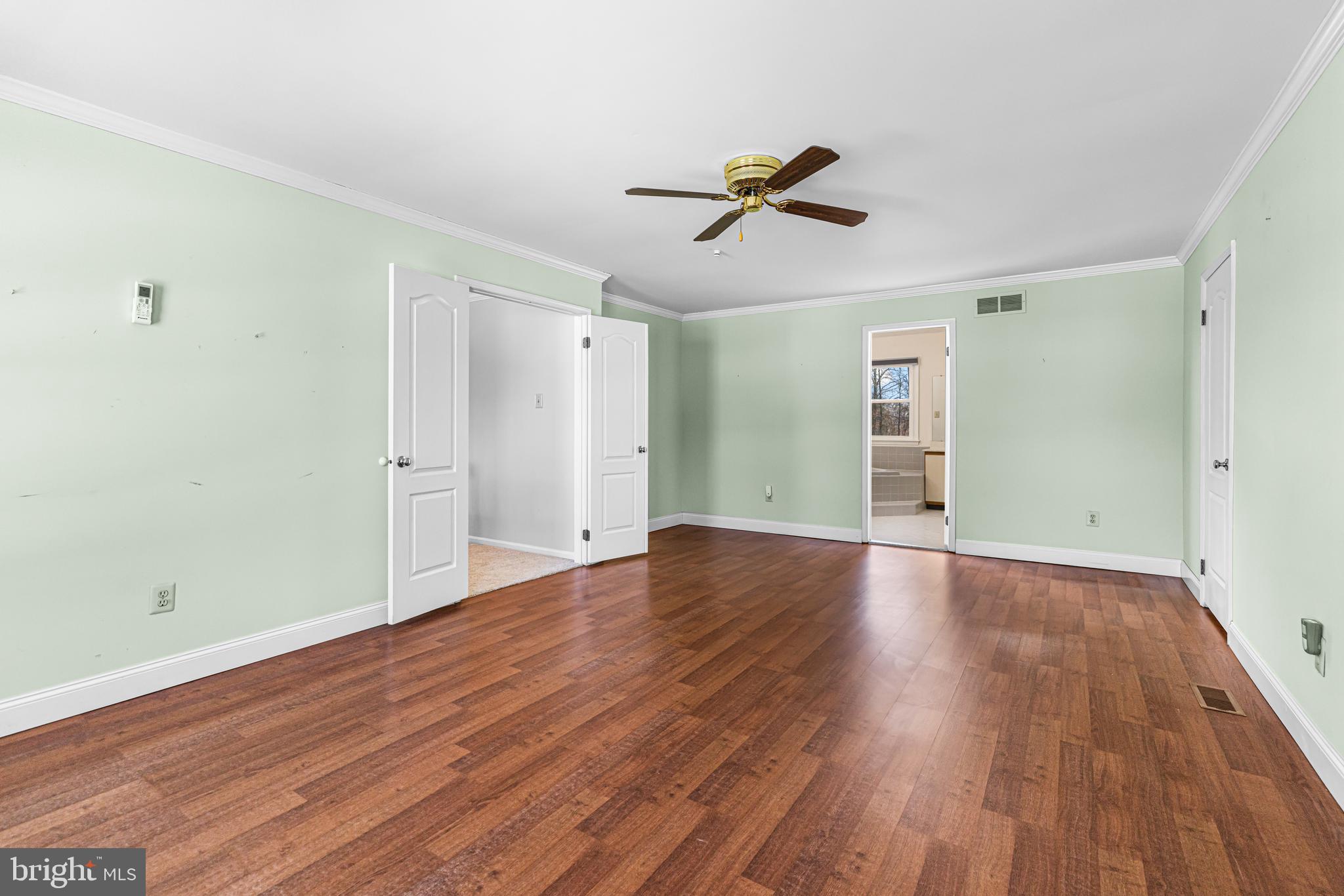 HAMPTON CHASE - Residential