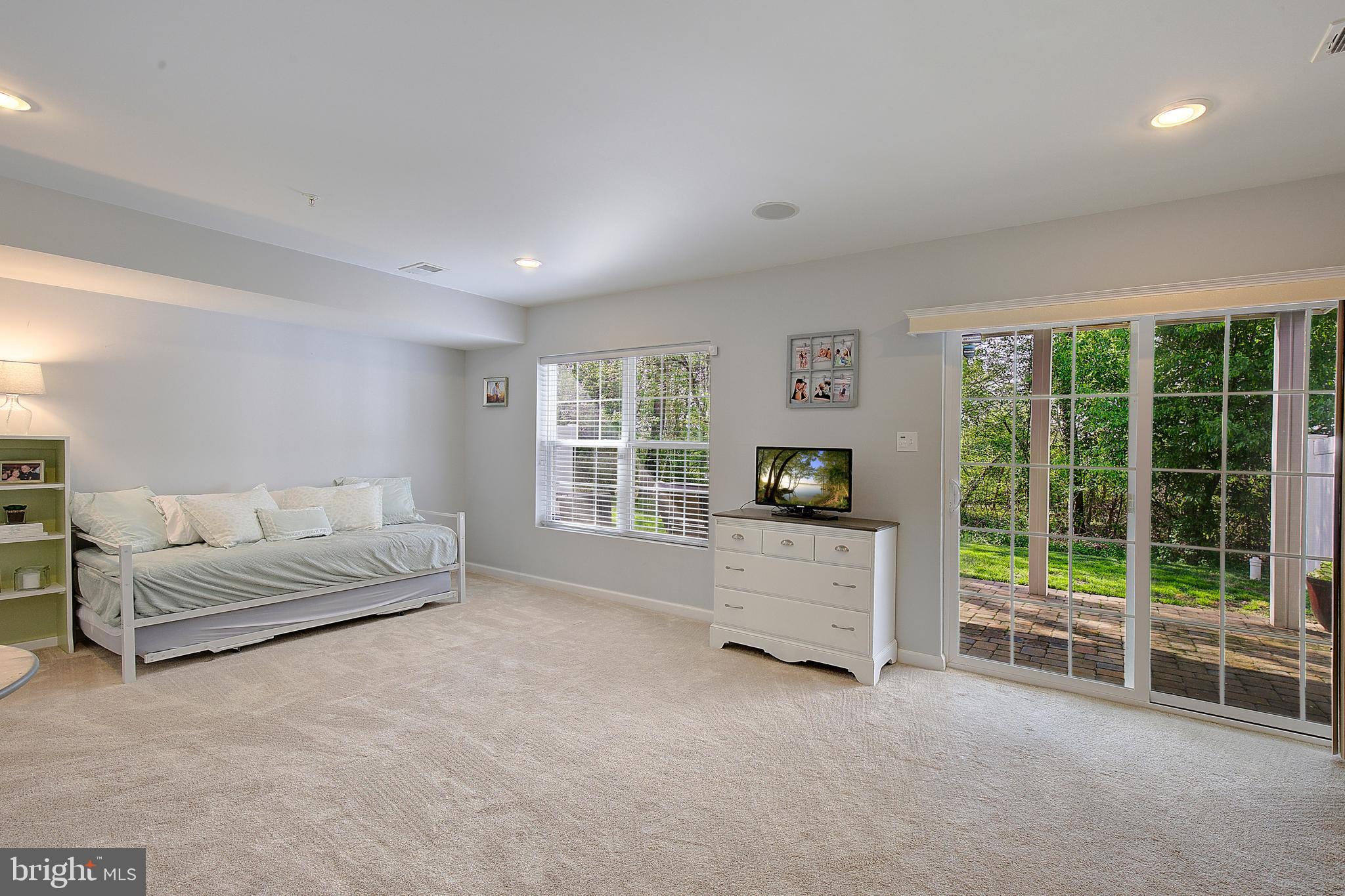 SUMMERFIELD VILLAGE - Residential