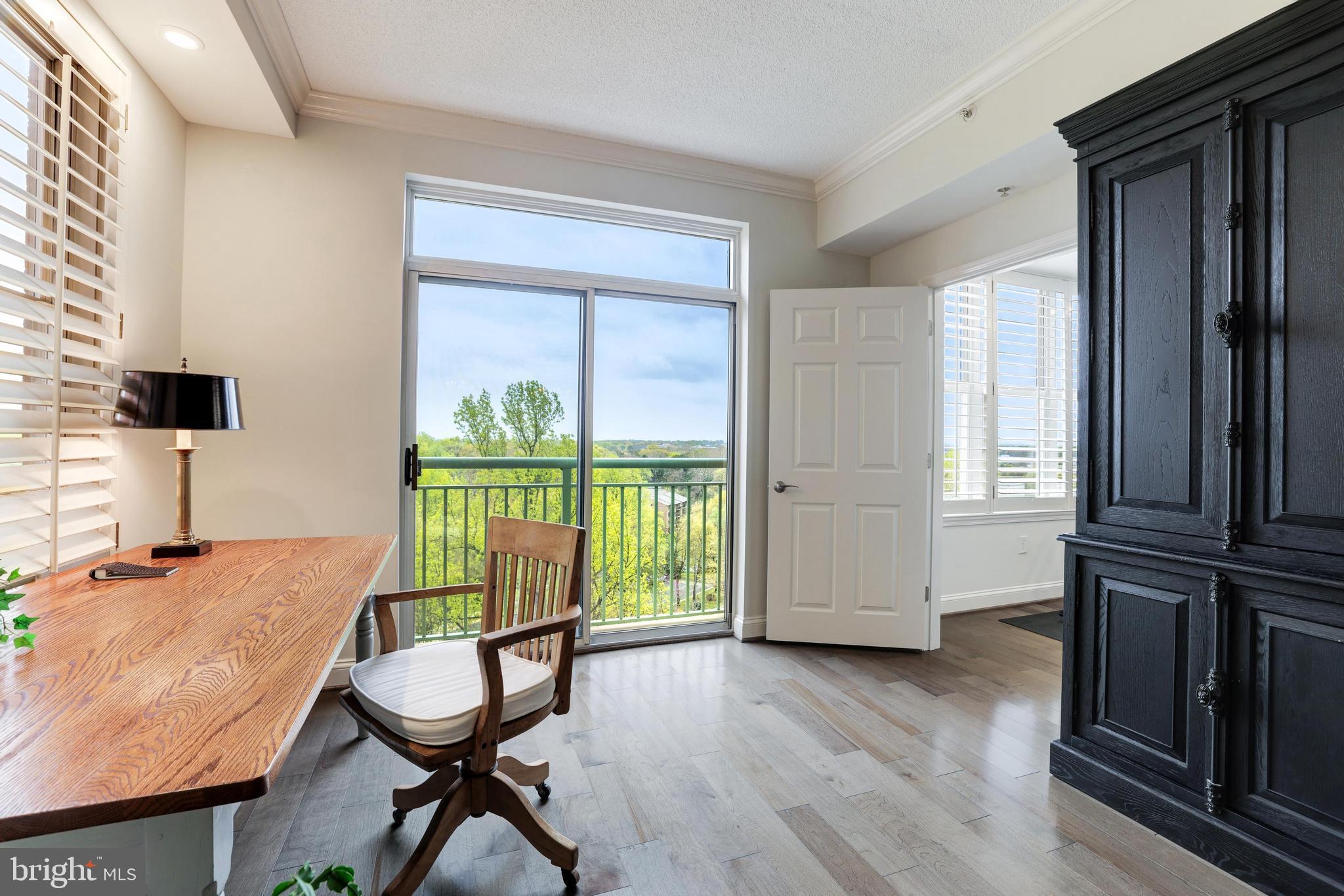 STRATFORD HOUSE - Residential