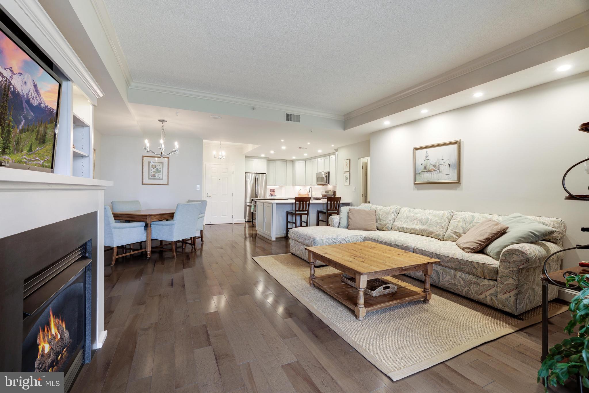 STRATFORD HOUSE - Residential