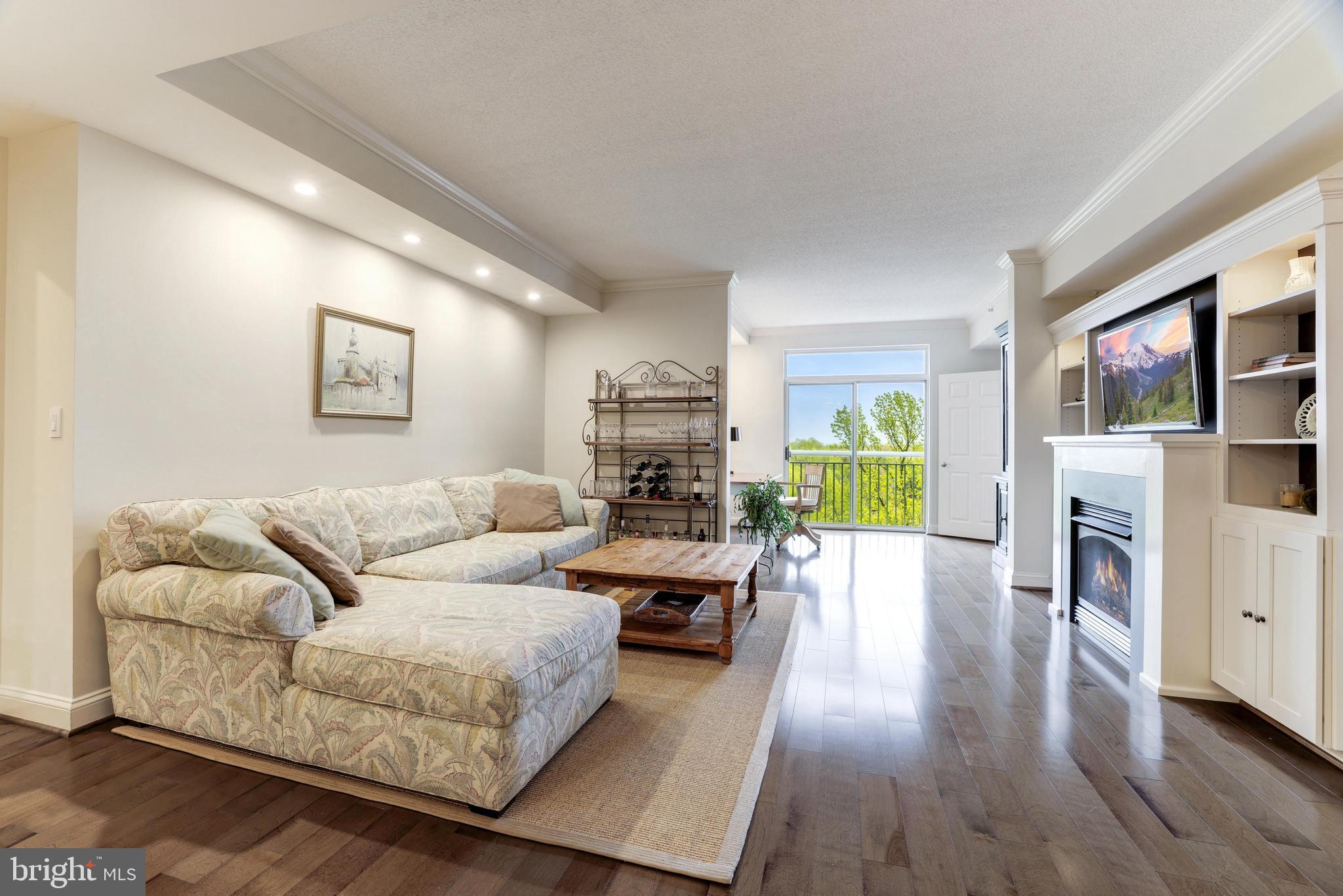 STRATFORD HOUSE - Residential