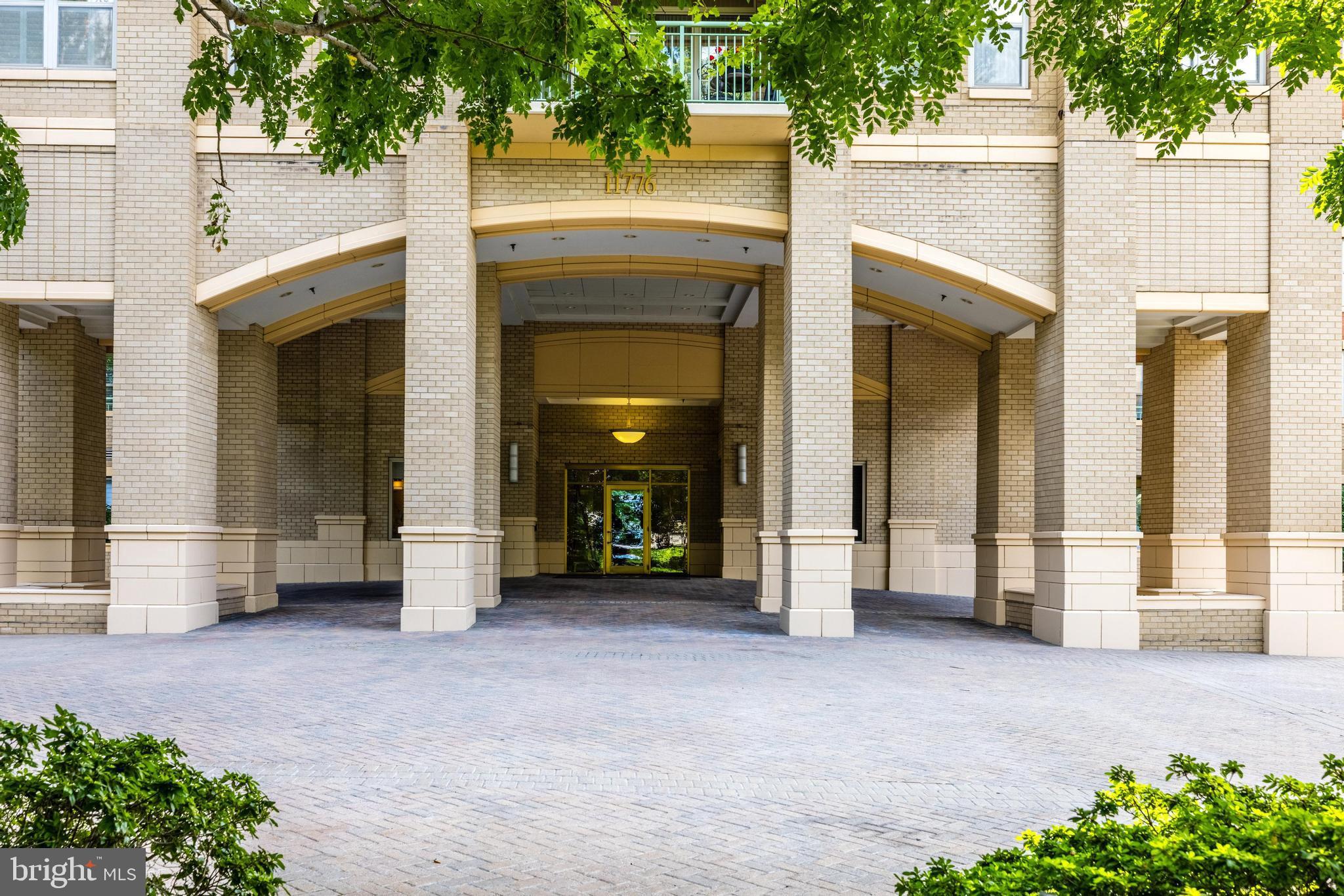 STRATFORD HOUSE - Residential