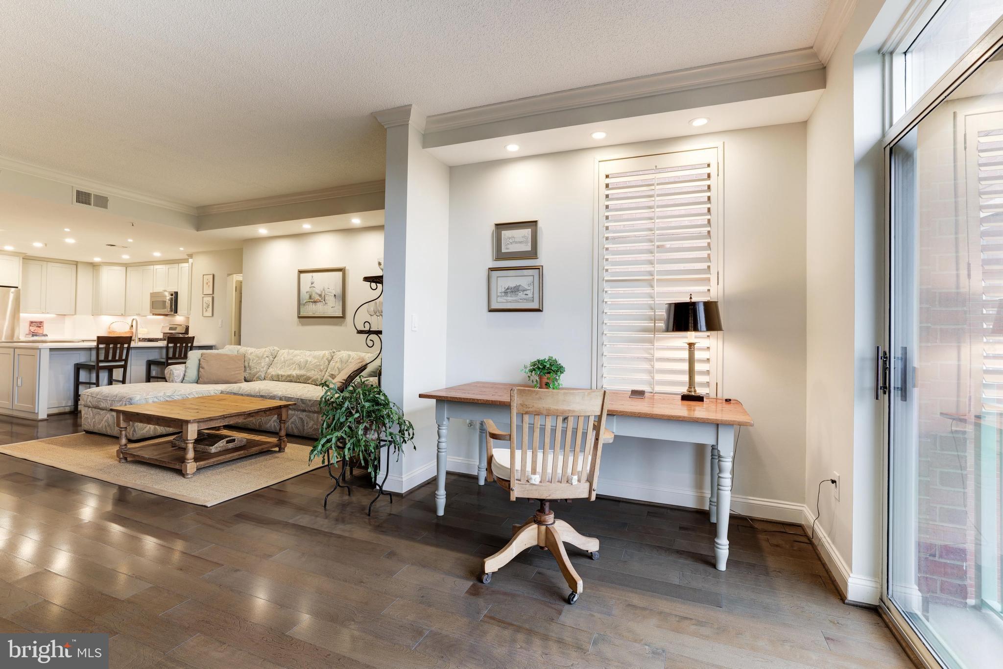 STRATFORD HOUSE - Residential