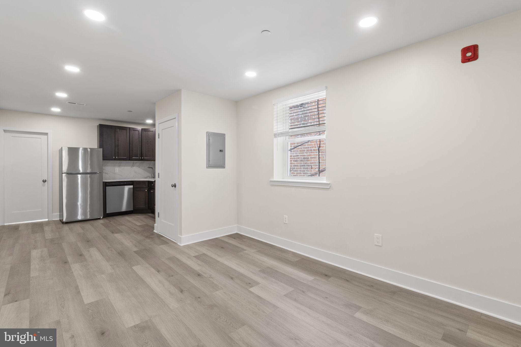 PHILADELPHIA (SOUTH) - Residential Lease