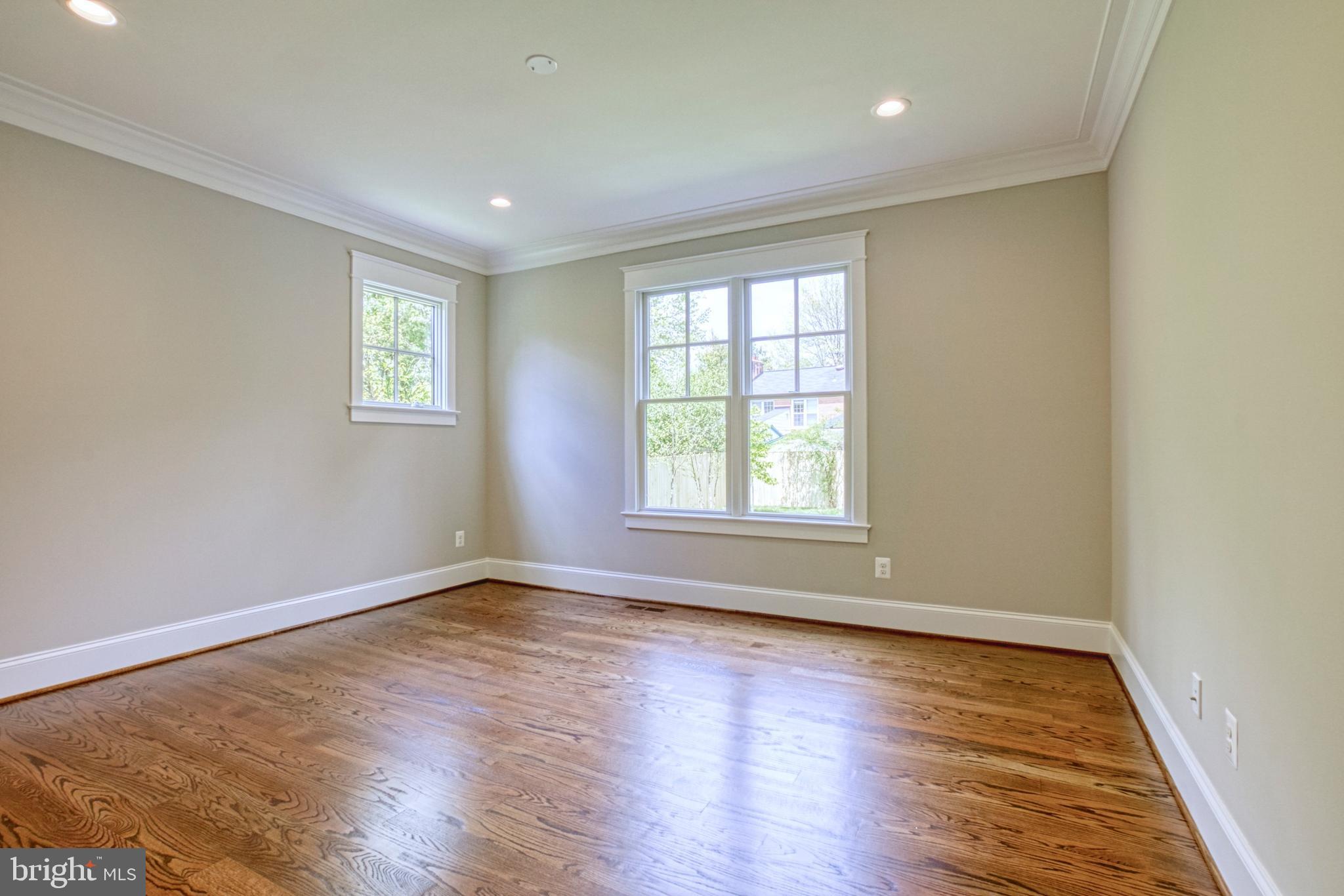 GRASS RIDGE - Residential