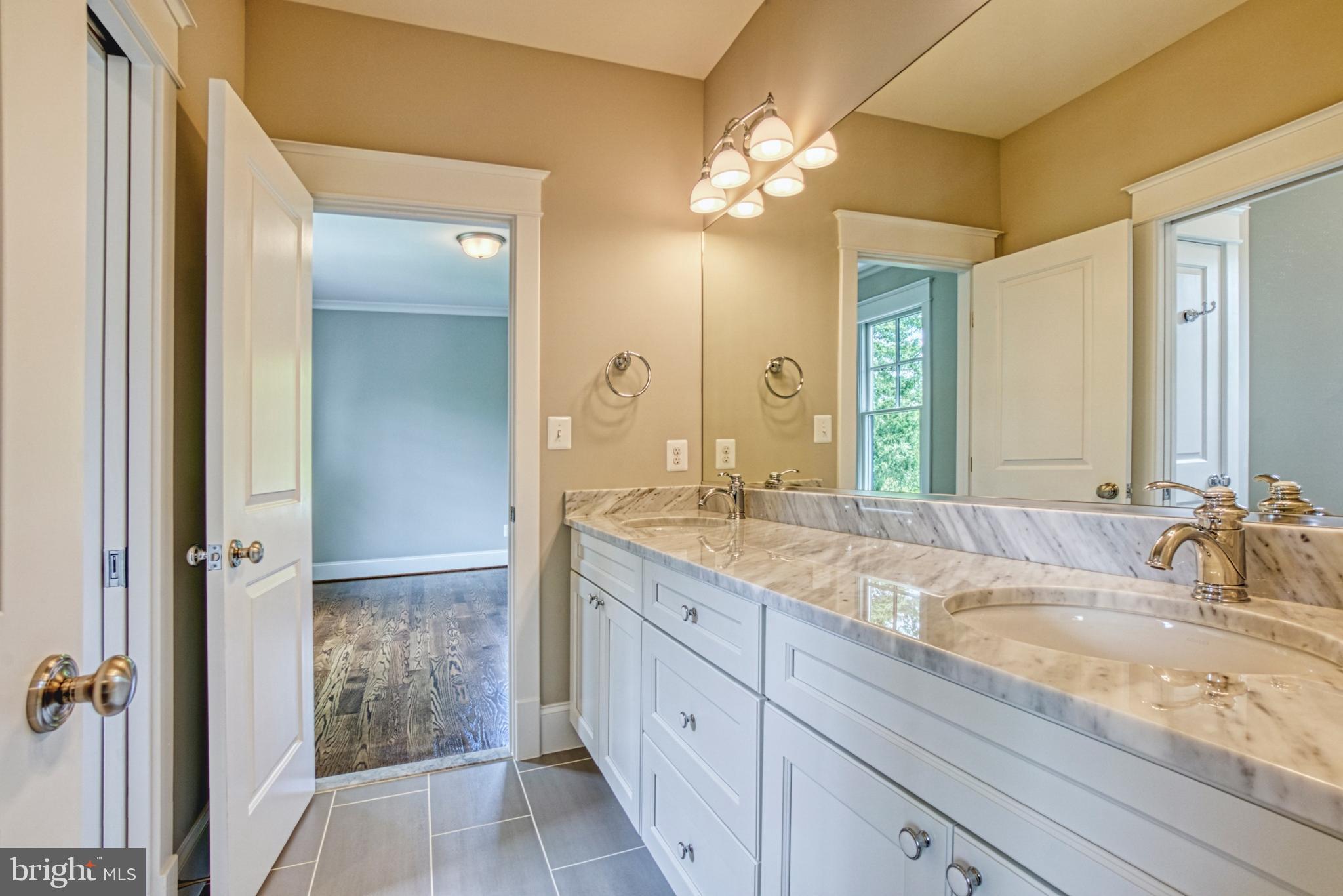 GRASS RIDGE - Residential