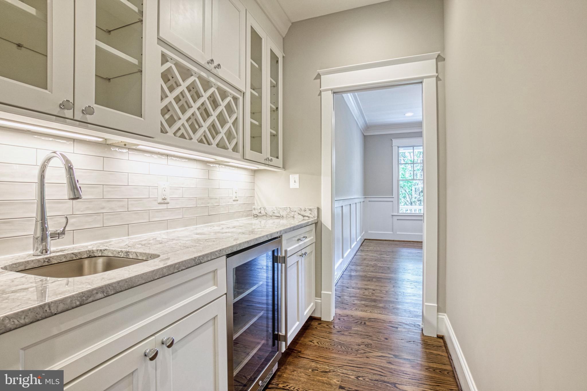 GRASS RIDGE - Residential