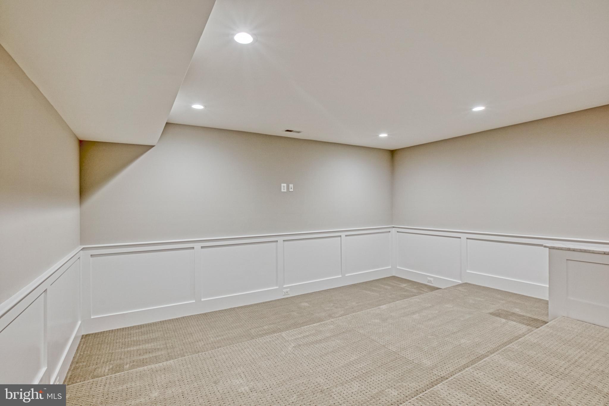 GRASS RIDGE - Residential