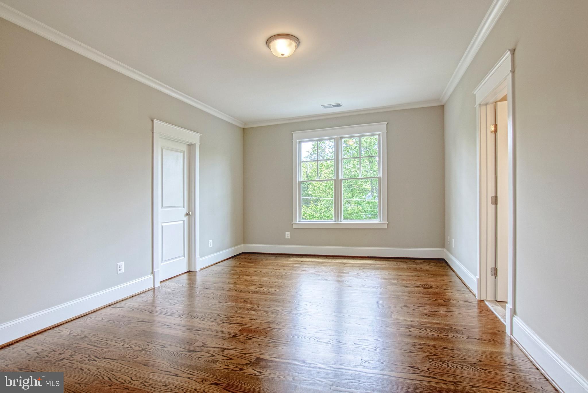 GRASS RIDGE - Residential