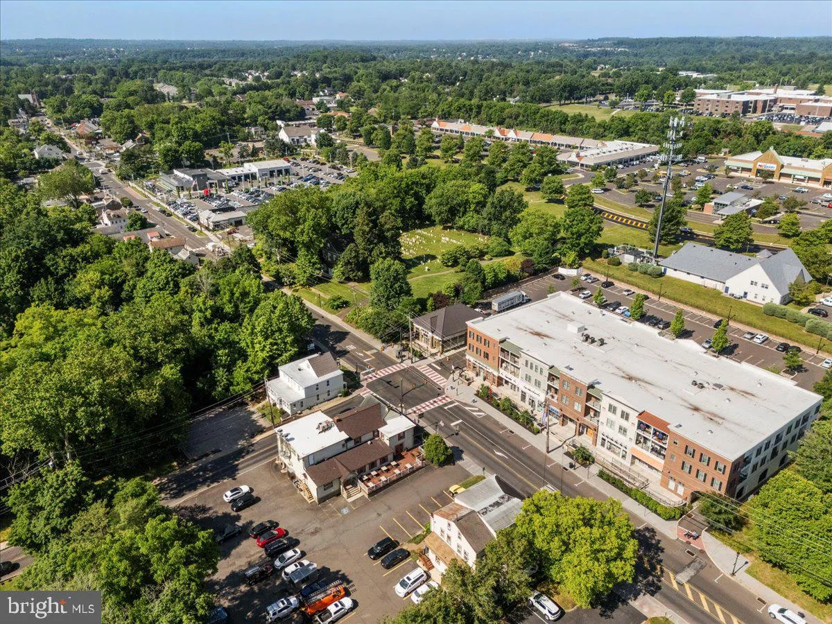 Newtown, Pennsylvania 18940, United States, ,Residential,Active,35181