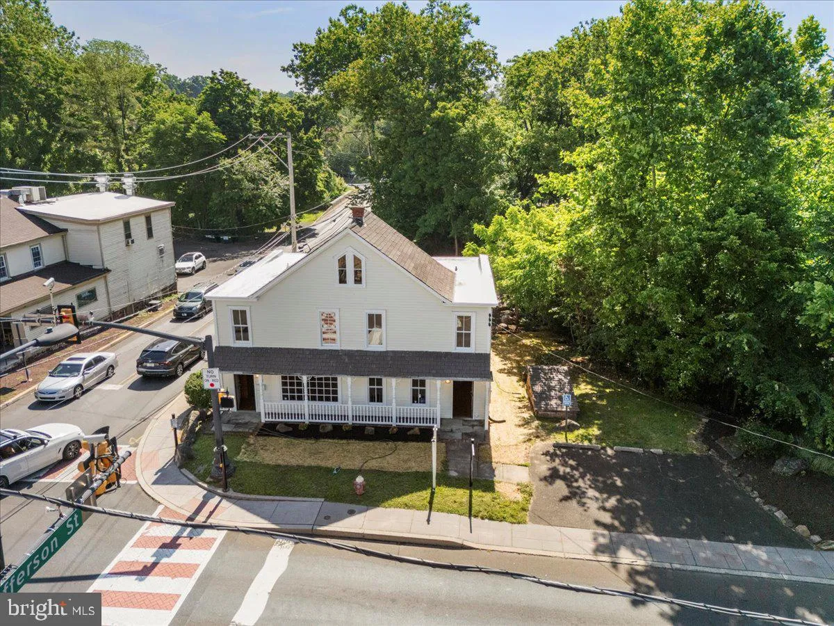 Newtown, Pennsylvania 18940, United States, ,Residential,Active,35181