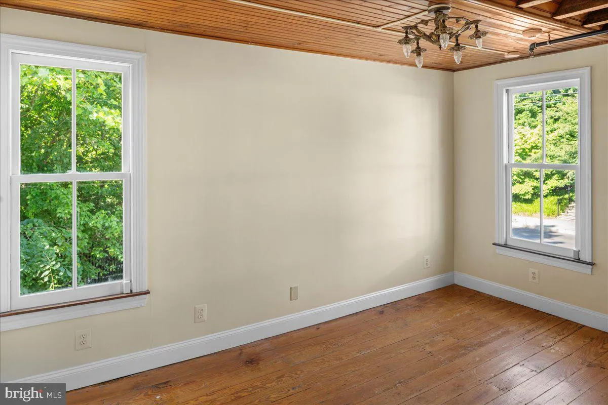 Newtown, Pennsylvania 18940, United States, ,Residential,Active,35181