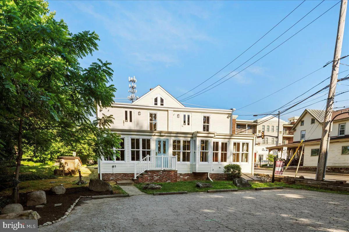 Newtown, Pennsylvania 18940, United States, ,Residential,Active,35181