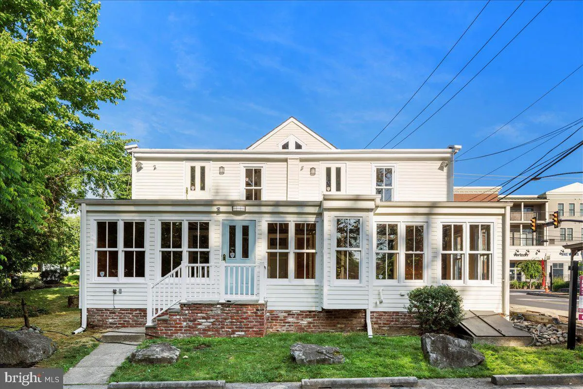 Newtown, Pennsylvania 18940, United States, ,Residential,Active,35181